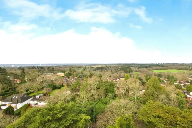 Bassett Avenue, Southampton, SO16, photo 2