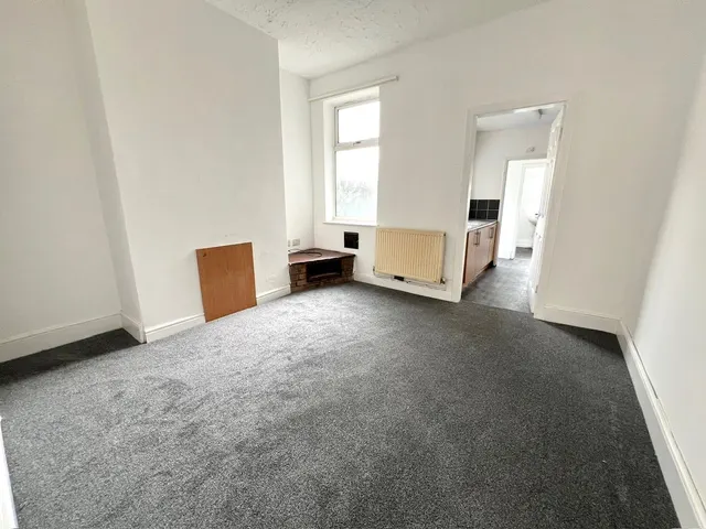 Photo 3 — Donnington Street, Grimsby, DN32
