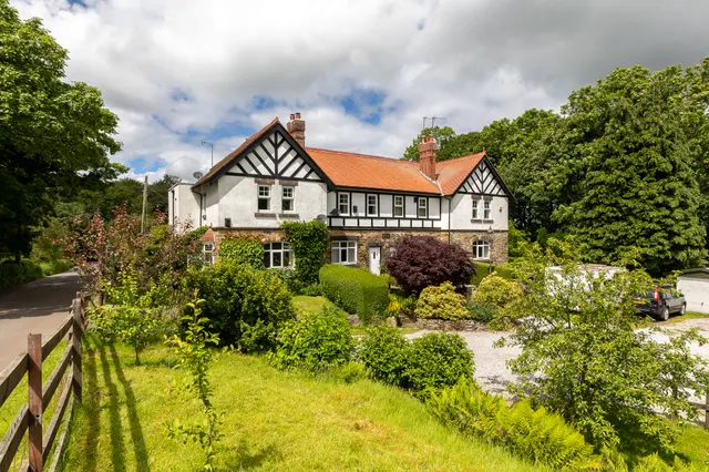 School Lane, Haigh, WN2, photo 3