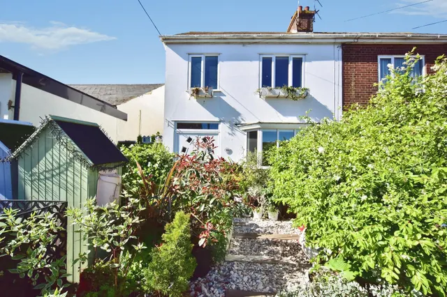 Wards Hill Road, Minster-on-sea, ME12, photo 1