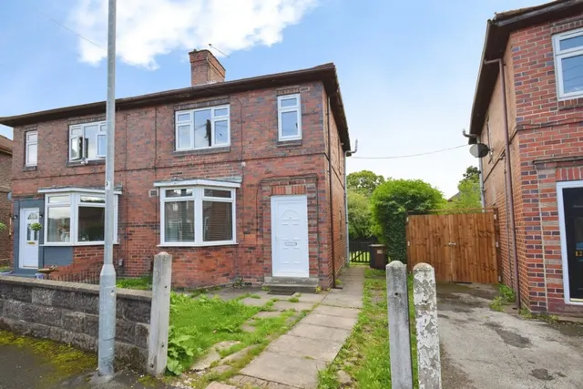 School Road, Abbey Hulton, photo 1