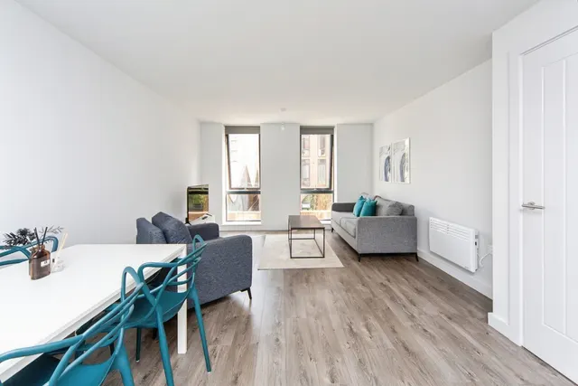 Neptune Place, Liverpool, L8, photo 2