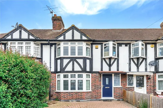 Milner Drive, Twickenham, TW2 7PJ, photo 1
