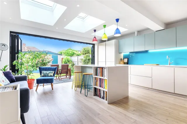 Photo 3 — Milner Drive, Twickenham, TW2 7PJ
