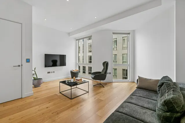 1 bedroom flat — 8 Esther Anne Place, London, N1