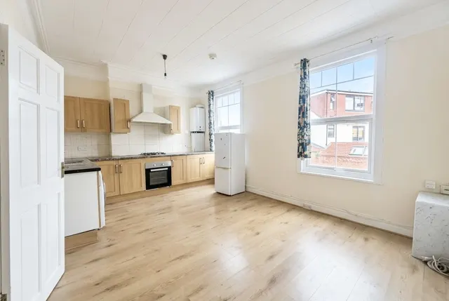 seaforth Avenue, New Malden, KT3, photo 2