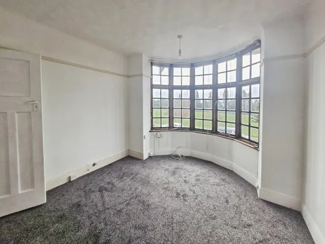 Jubilee Avenue, Portsmouth, PO6, photo 3