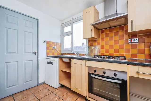 Fairisle Close, Clifton, NG11, photo 3