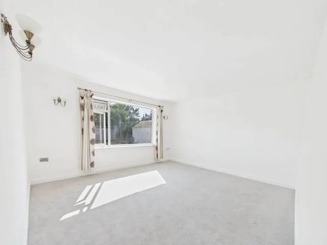 New Passage Road, Pilning, BS35, photo 3