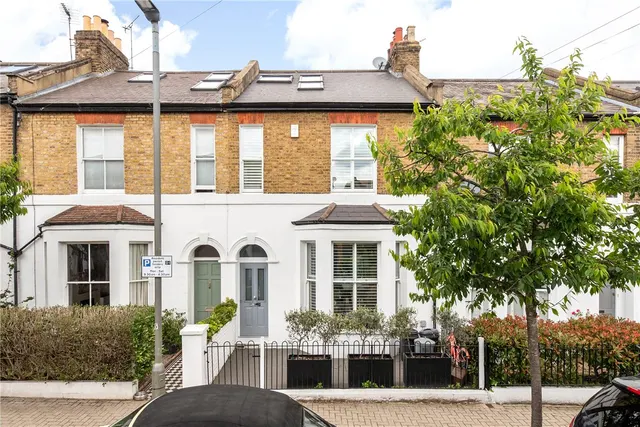 Nottingham Road, London, SW17, photo 1