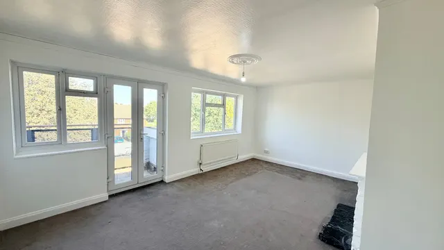 Photo 2 — Bader Way, Rainham, RM13 7HU