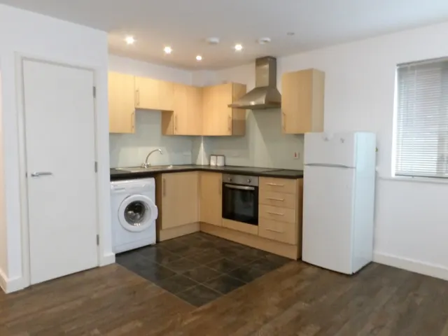 St Crispins Court, Mansfield, NG18, photo 2