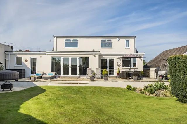Top Dartford Road, BR8, photo 1
