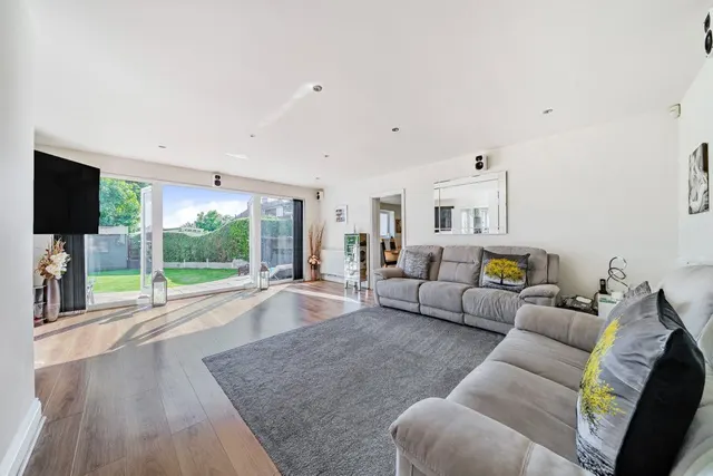 Top Dartford Road, BR8, photo 2