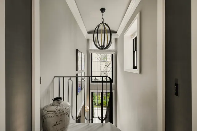 Photo 3 — Eaton Square, Belgravia, London