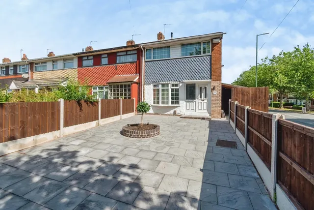 Bloxwich Lane, Walsall, WS2, photo 1