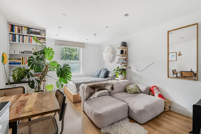 Ferme Park Road, Hornsey, N8, photo 2