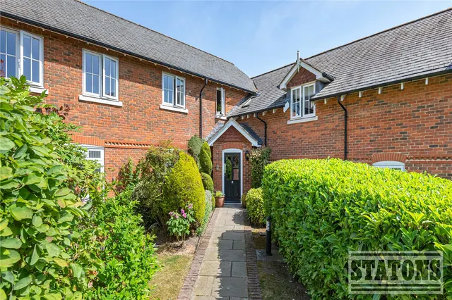 Essendon Golf and Country Club, Cucumber Lane, Essendon, Hatfield, AL9 6GH, photo 1