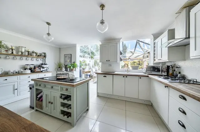Lauradale, Bracknell, RG12, photo 2