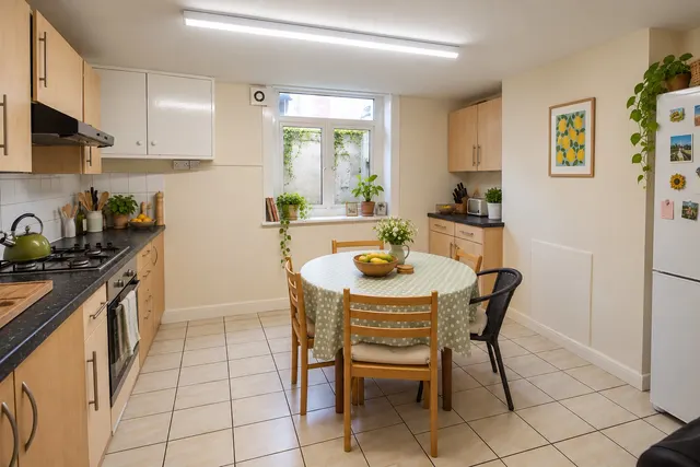 Holland Street, BN2, photo 1
