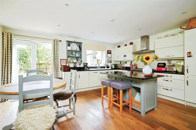 Delfin Way, Upper Rissington, GL54, photo 3
