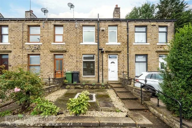 Manchester Road, Huddersfield, HD4, photo 1