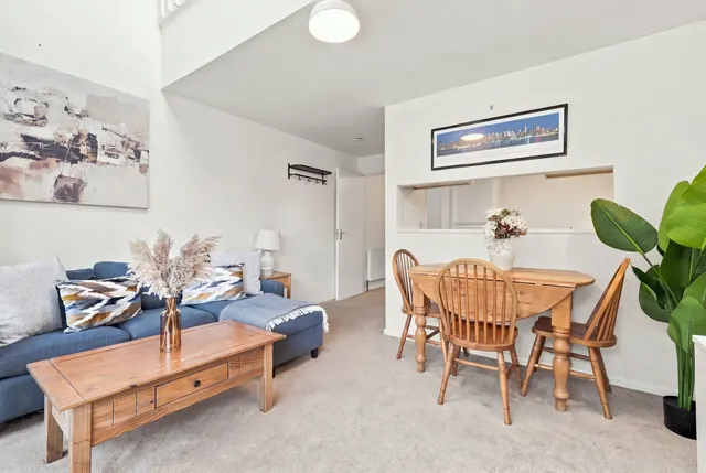 Grovelands Close, SE5, photo 2