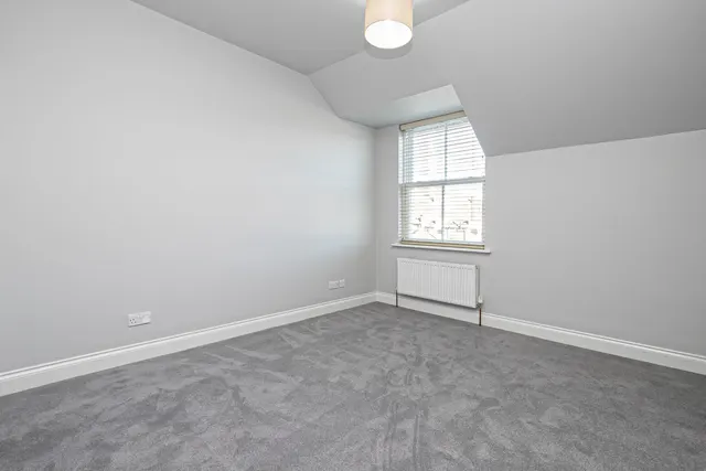 Photo 3 — Smarts Lane, Loughton, IG10 4BP