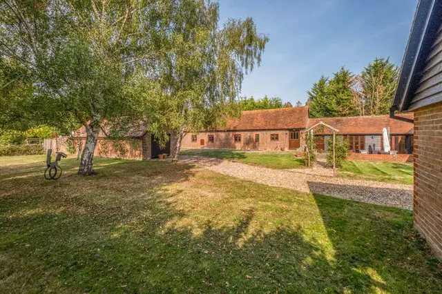 Darman Lane, Paddock Wood, TN12, photo 2