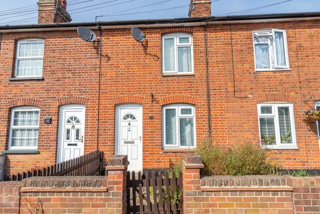 2 bedroom house — High Street, SOUTHMINSTER