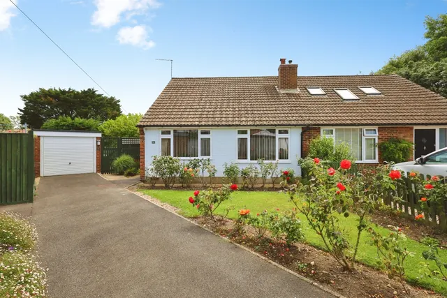 Willow Drive, Polegate, photo 1