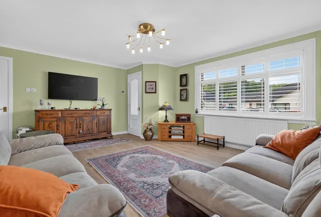 Photo 3 — 12 Armour Wynd, Dalmellington, KA6 7RF
