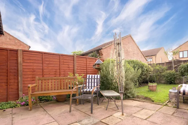 Hereford Close, Kettering, NN14, photo 2