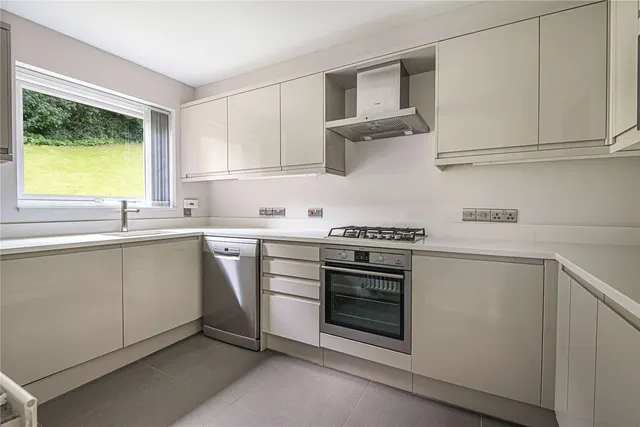 Photo 3 — Wood Lodge Grange, St. Johns Hill, Sevenoaks, Kent, TN13 3NW