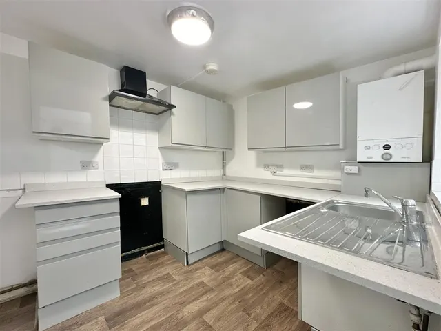 Glenmore Road, Brixham, photo 2