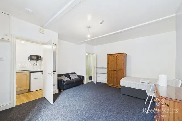 Photo 2 — Bankfield Road, Huddersfield, West Yorkshire, HD1