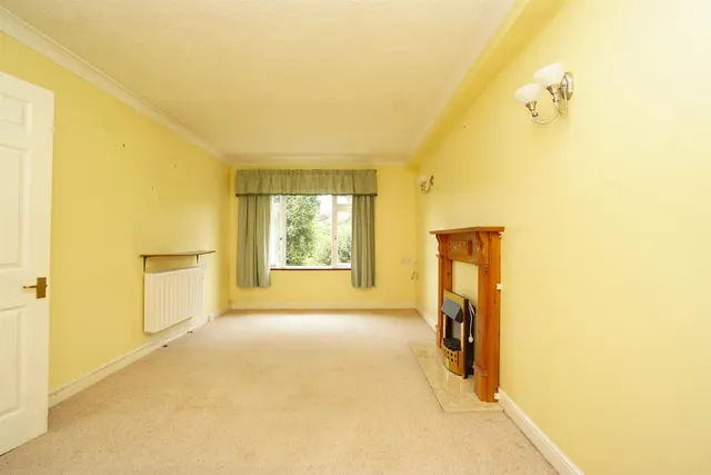 St. Helens Crescent, Hastings, photo 3