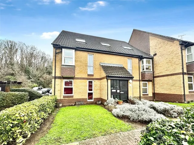 Heatherbank Close, Crayford, Dartford, DA1, photo 1