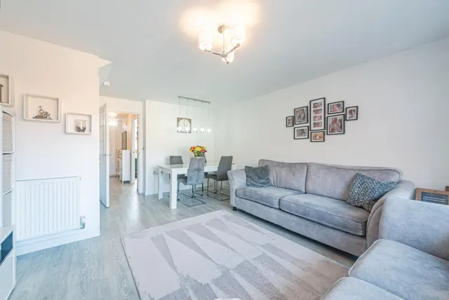 Fetlock Drive, Newbury, RG14, photo 2