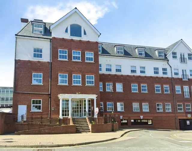 Little Victoria Street, Basingstoke, Hampshire, RG21 3FF, photo 1