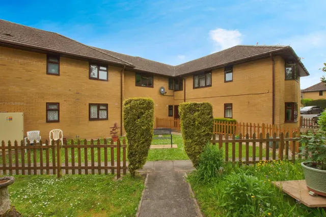Micheldever Road, Andover, photo 1