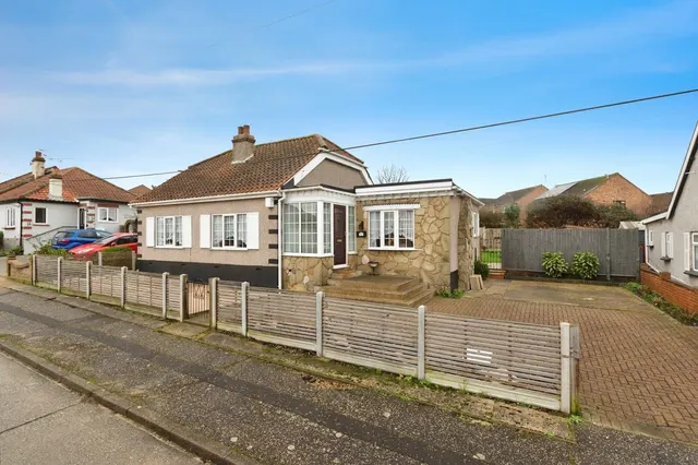 Rectory Gardens, Basildon, Essex, SS13, photo 1