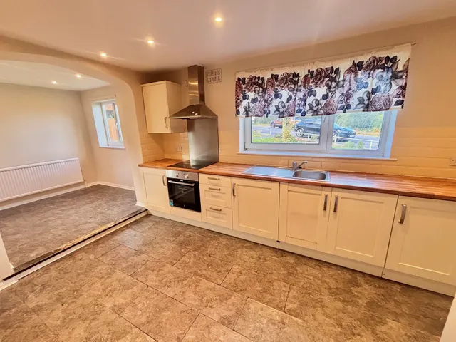 Bowden Wood Crescent, Darnall, S9, photo 2