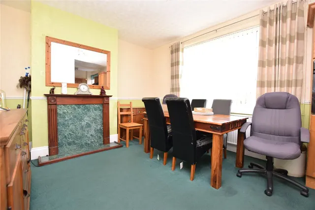 Willow Crescent, Leeds, LS15, photo 3