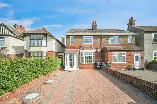 Main Road, Harwich, CO12, photo 2