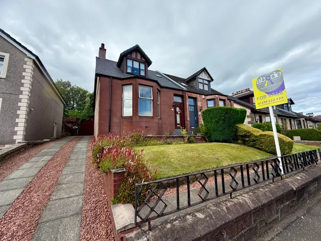 3 bedroom house — Quarry Street, Coatbridge, ML5 3PU