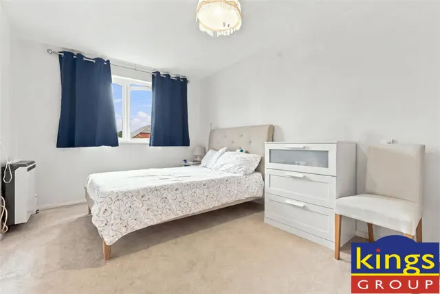 Ainsley Close, London, N9, photo 3