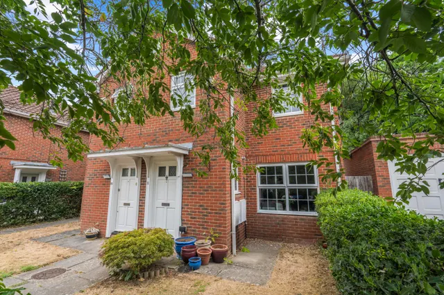 Longcroft Gardens, Welwyn Garden City, AL8, photo 1