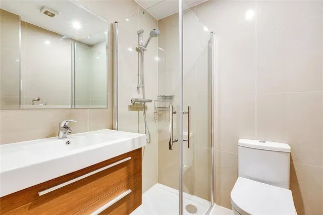 Photo 3 — Collingham Place, Earls Court, London, SW5