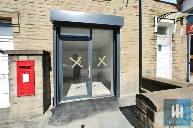 Manchester Road, Linthwaite, HD7, photo 1